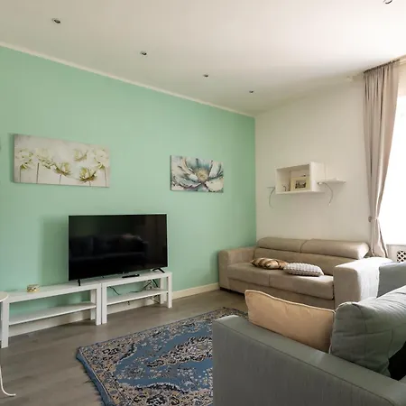 Large Design Near The Vatican רומא