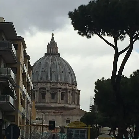 Large Design Near The Vatican Appartamento Roma