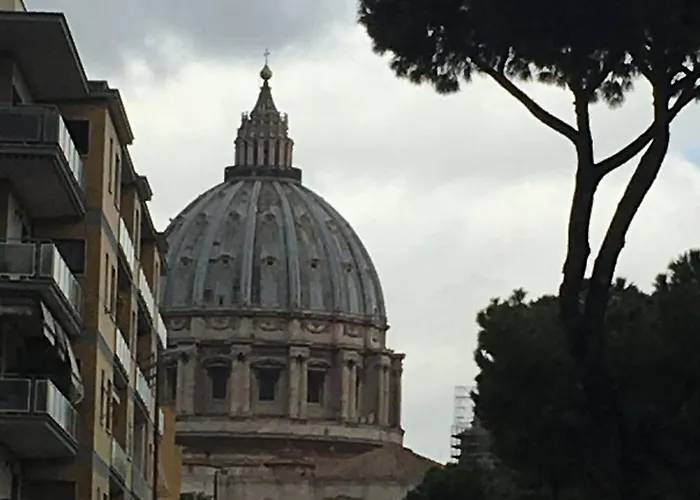 Large Design Near The Vatican דירה רומא